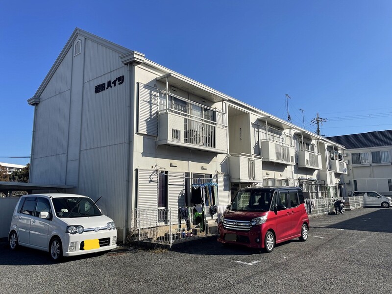 【稲田ハイツの建物外観】