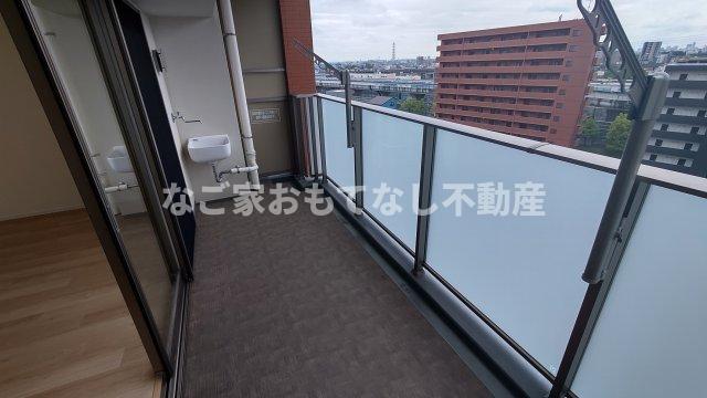 【名古屋市西区二方町のマンションのバルコニー】