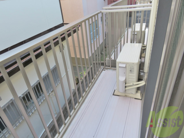 バルコニー　バルコニーも広めで、使いやすそうですね～