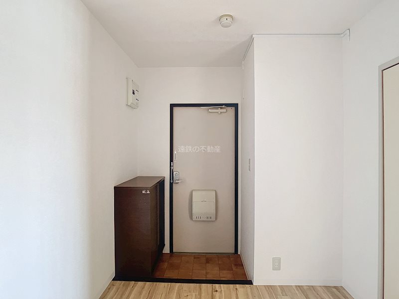 玄関　広々玄関