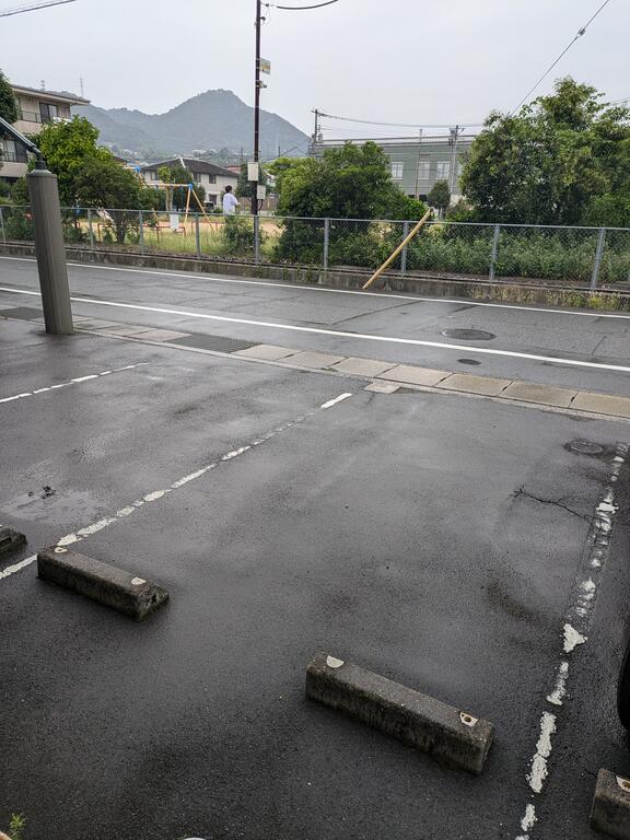 眺望　駐車場もあります。お向かいは公園です。