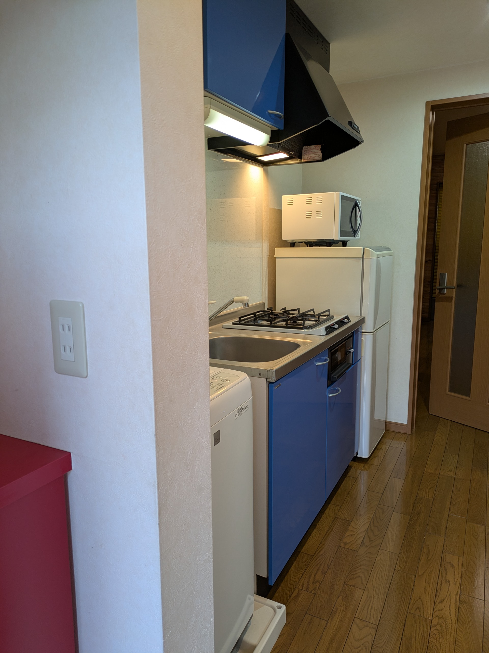 キッチン　コンロもあります。