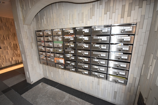 エントランス　集合ポスト