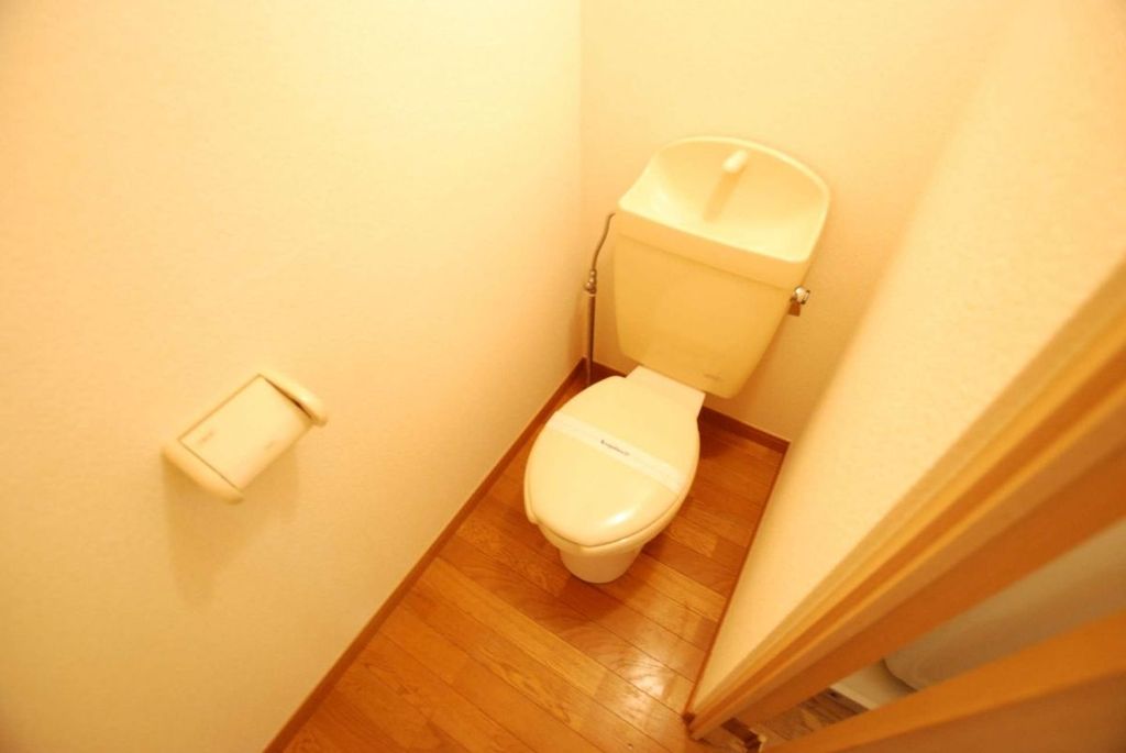 トイレ　トイレ