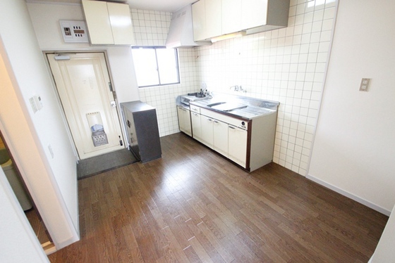 居室・リビング　※別号室のお写真です