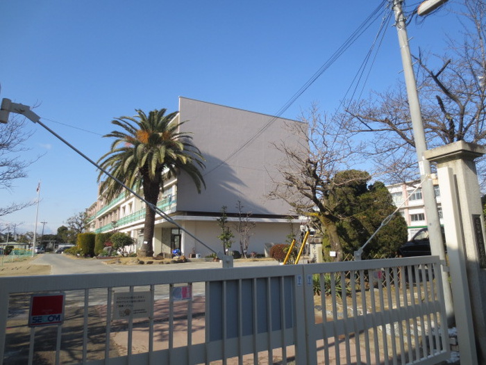 小学校　岩倉北小学校（小学校）まで1190m