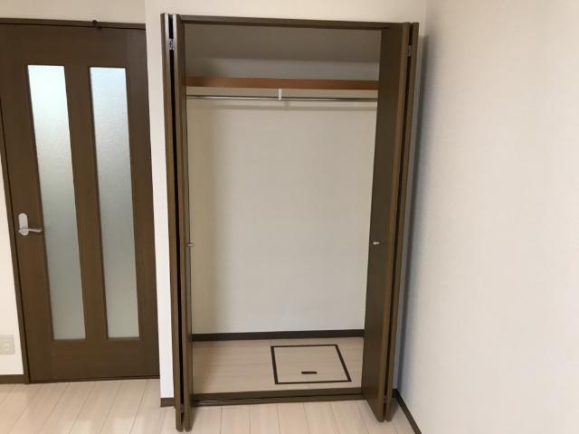 収納　クローゼット