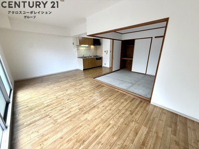 居室・リビング　日当たり良好な14帖のLDKです。