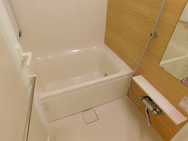 バス・シャワールーム　浴室