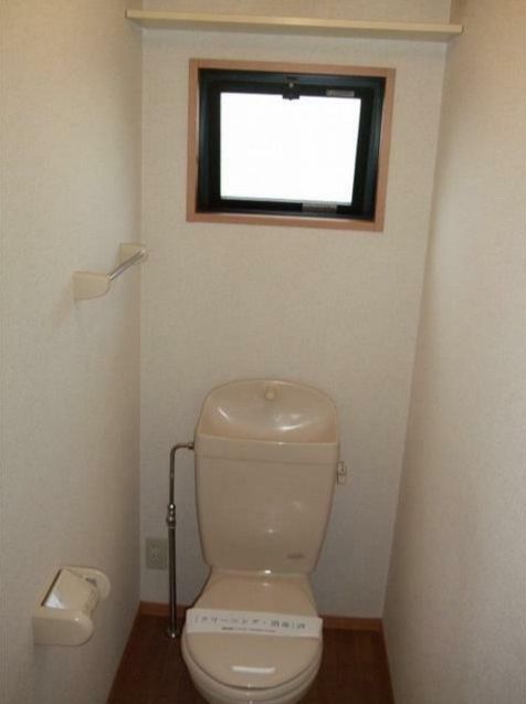 トイレ　コンパクトで使いやすいトイレです　※参考写真です