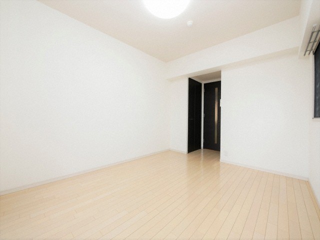 居室・リビング　エスティメゾン京橋　洋室