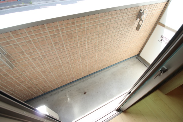 バルコニー　※別室の参考写真の為、現況優先です。