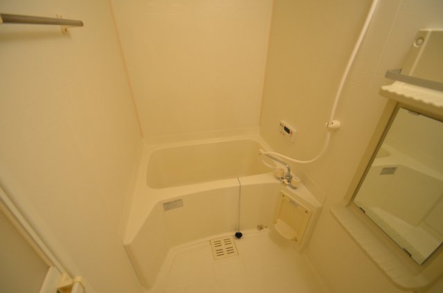 バス・シャワールーム　追い焚き機能付き