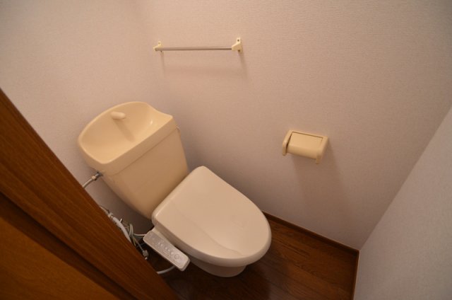 トイレ　気分すっきり温水洗浄便座