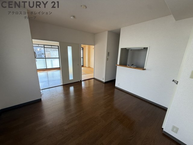 居室・リビング　広々としたリビング！