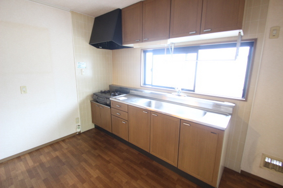 キッチン　※別部屋の写真です。