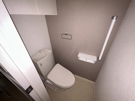 トイレ　※別号室のお写真です