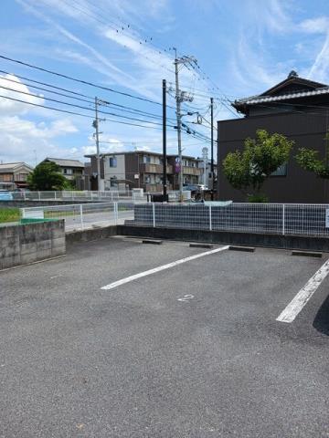 駐車場　エントランス