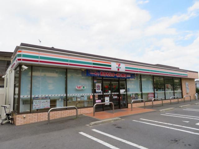 コンビニ　セブン－イレブン取手戸頭３丁目店（コンビニ）まで719m