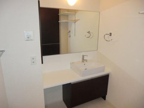 エミールコート西脇　洗面設備　洗面化粧台