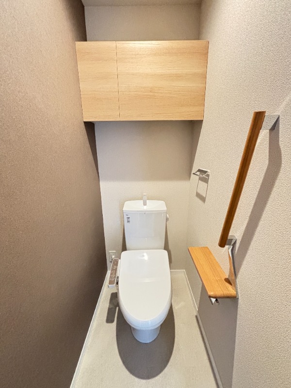 トイレ　３０３号室　写真