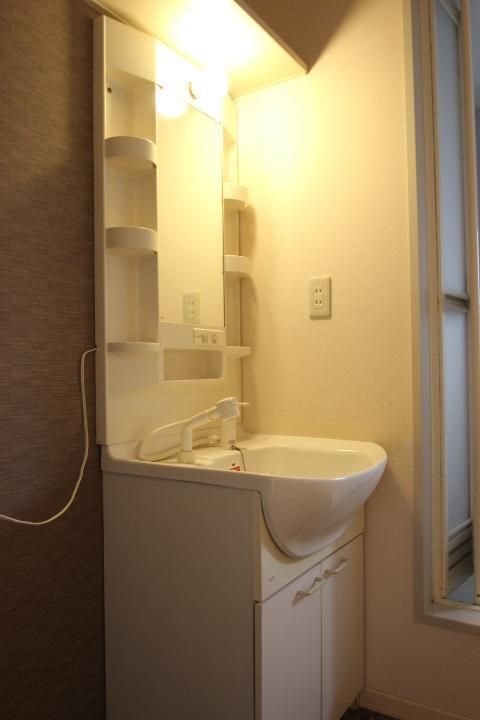 洗面設備　※他部屋参照