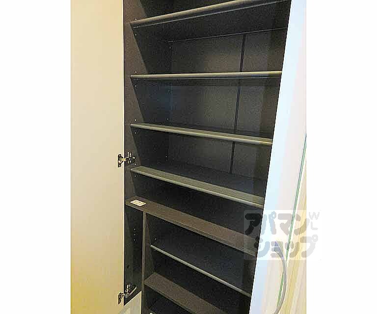 収納　シューズボックス