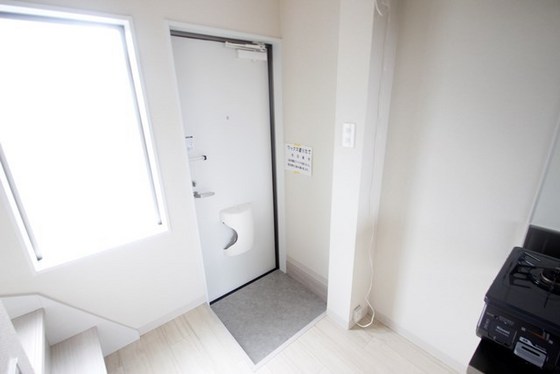 玄関　※別部屋の写真です