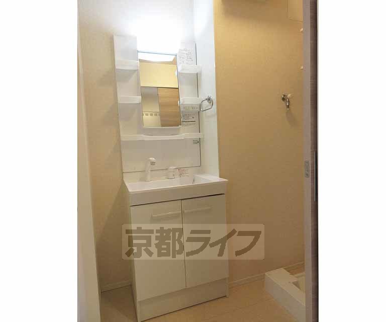 洗面設備　洗面台です