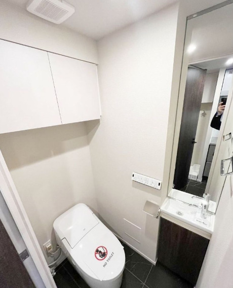 トイレ　別部屋参考画像