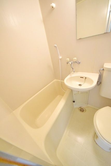 バス・シャワールーム　バスルーム