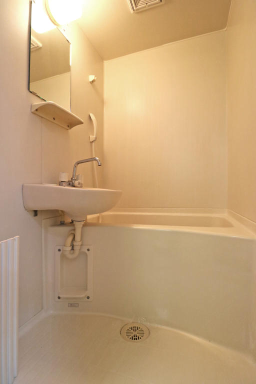 バス・シャワールーム　浴室