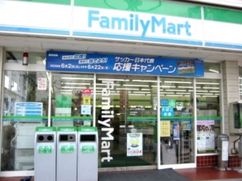 コンビニ　ファミリーマート 台東三筋店（コンビニ）まで195m