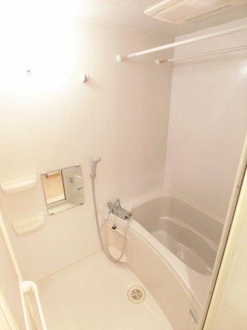 バス・シャワールーム　浴室乾燥機付バスルーム