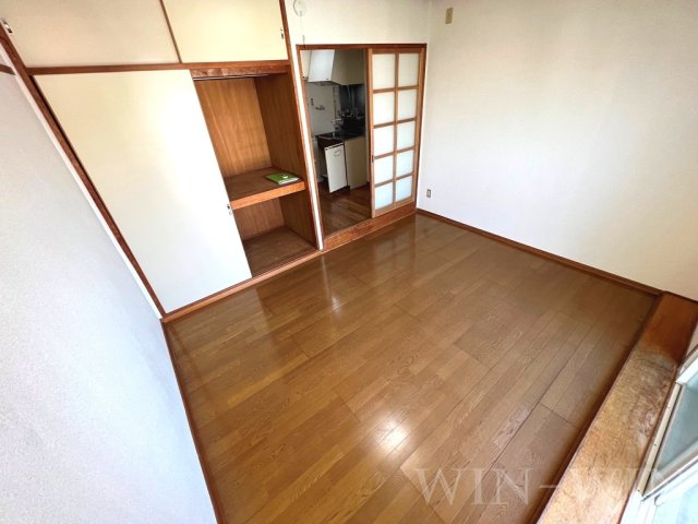 居室・リビング　イメージ（同建物内別部屋の写真です）