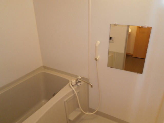 バス・シャワールーム　Ｂ２０１　浴室
