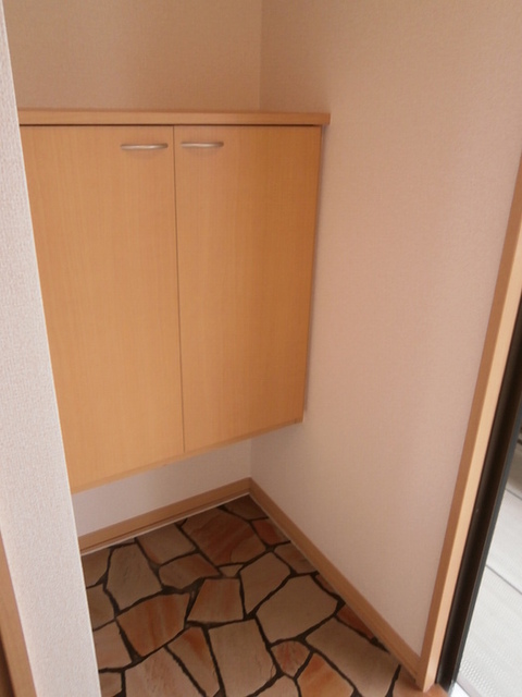 玄関　Ｂ２０１　玄関