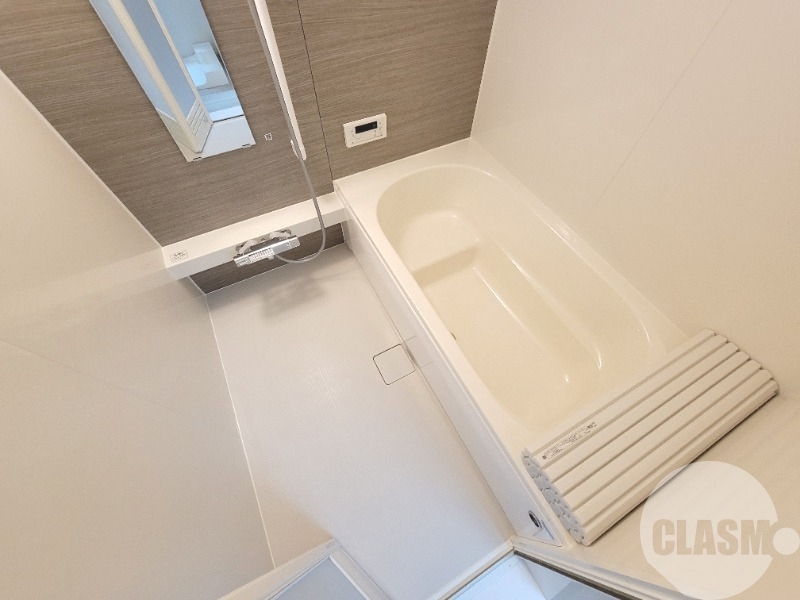 バス・シャワールーム　浴室乾燥機＆追焚機能付き広々バスルーム♪