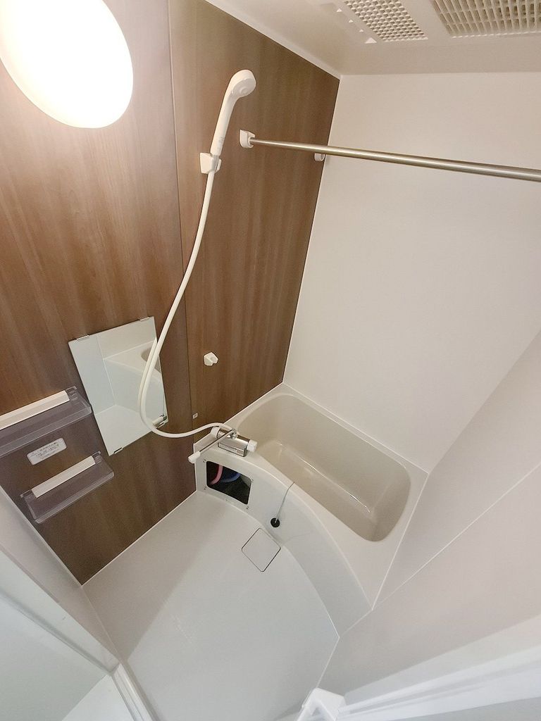 バス・シャワールーム　バス