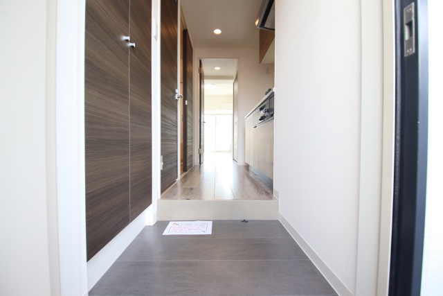 玄関　※別室の参考写真の為、現況優先です。