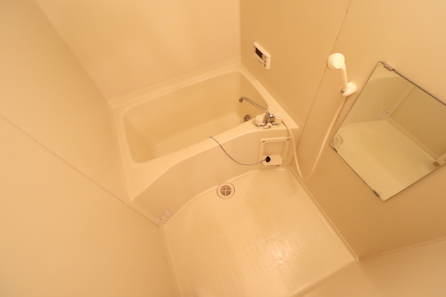 バス・シャワールーム　追い焚き機能付