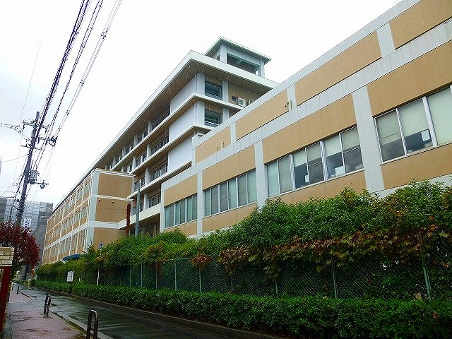 大学・短大　私立大阪医科薬科大学（大学・短大）まで1300m