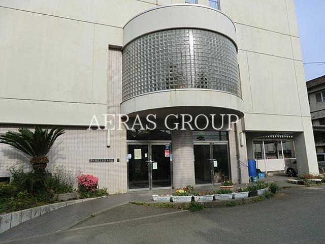 小学校　茅ヶ崎市立松浪小学校（小学校）まで464m
