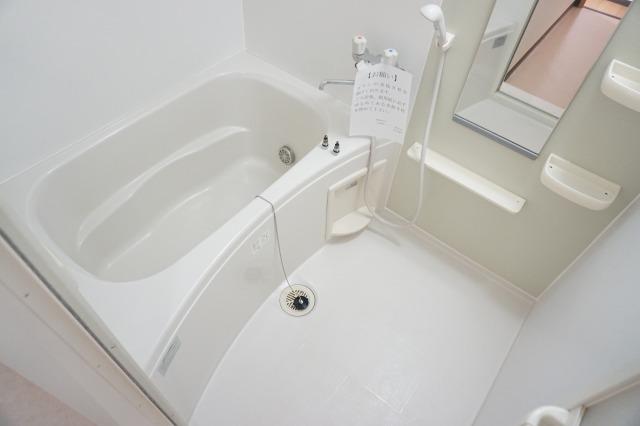 バス・シャワールーム　浴室