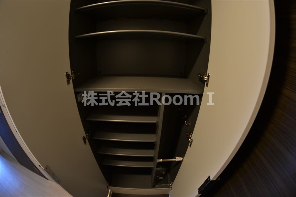 玄関　シンプルで使いやすい玄関です