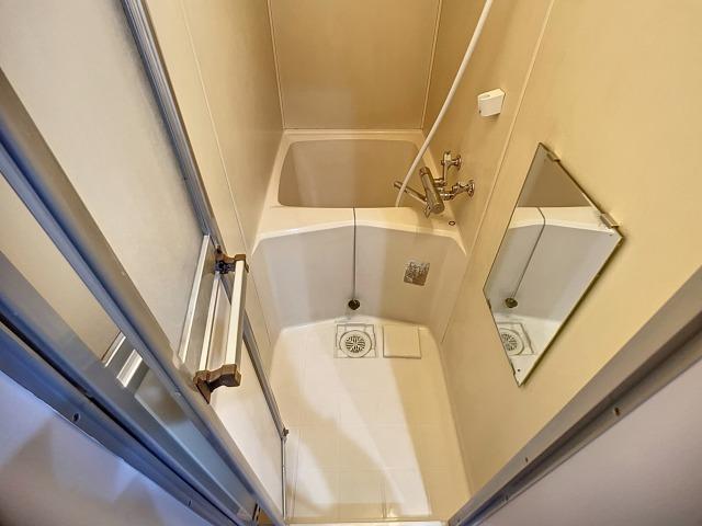 バス・シャワールーム　浴室