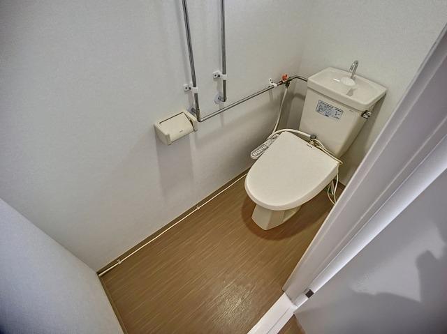 トイレ　トイレ