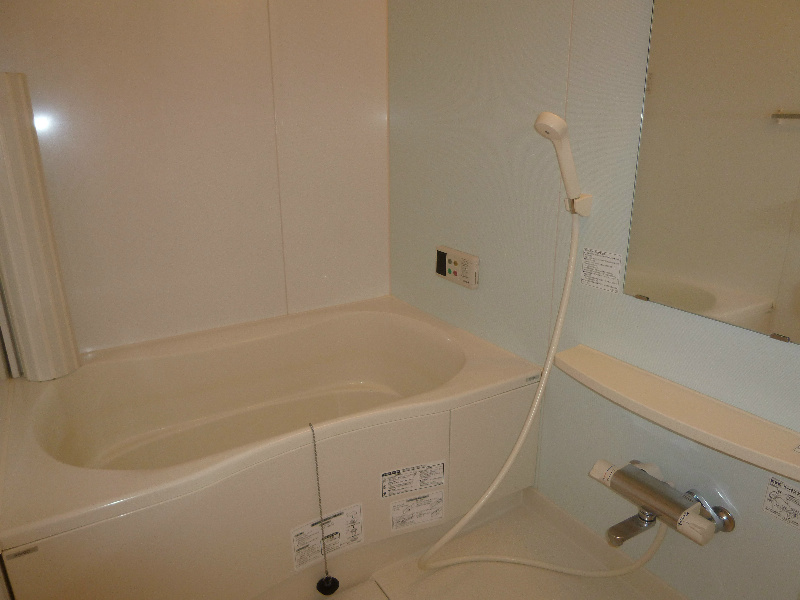 バス・シャワールーム　写真は類似