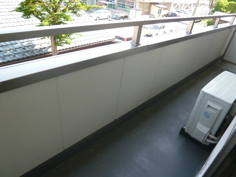 バルコニー　写真は類似