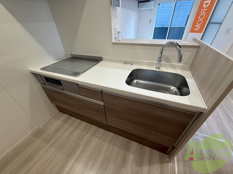 キッチン　キッチンはシステムキッチンです。料理好きにたまらない造りです